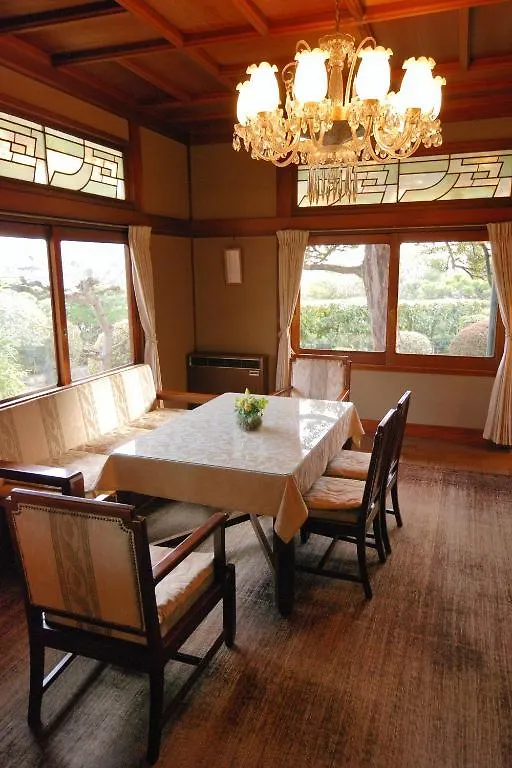 旅館 東伏見宮家別邸 料理旅館　吉田山荘 京都市